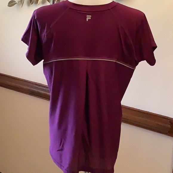 Fila Workout Top NWOT - Picture 3 of 5